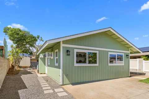 $920,000 | 226 Hoomoku Street, Kahului, HI 96732