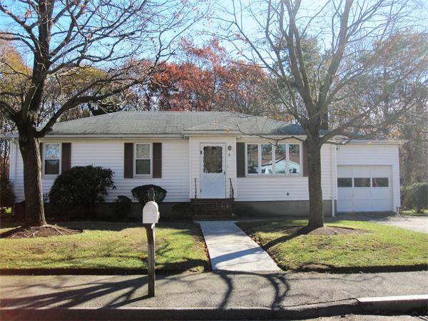 14 Leonard Road Sharon, MA 02067 - Photo 3 of 15 Gallery Image 3