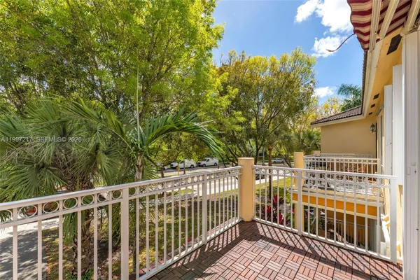 $414,900 | 10012 Northwest 7th Street, Unit 206, Miami, FL 33172