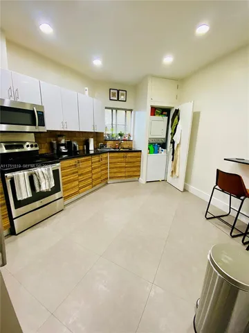 $8,150,000 | 200 Azure Way, Miami Springs, FL 33166