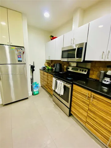 $8,150,000 | 200 Azure Way, Miami Springs, FL 33166