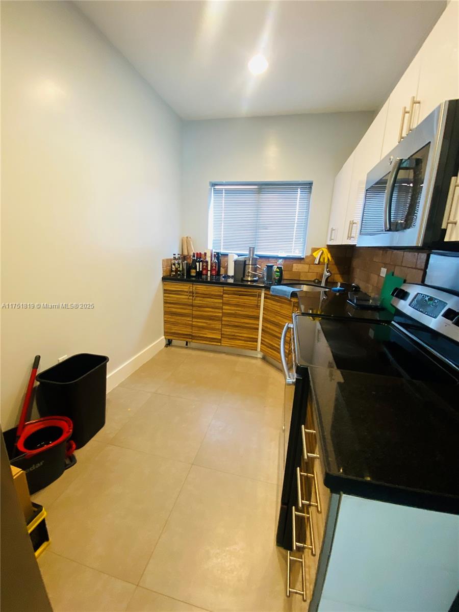 200 Azure Way Miami Springs, FL 33166 - Photo 47 of 54