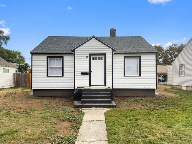 $290,000 | 1318 East Broad Avenue, Spokane, WA 99207