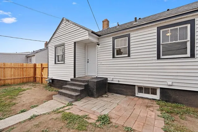 $290,000 | 1318 East Broad Avenue, Spokane, WA 99207