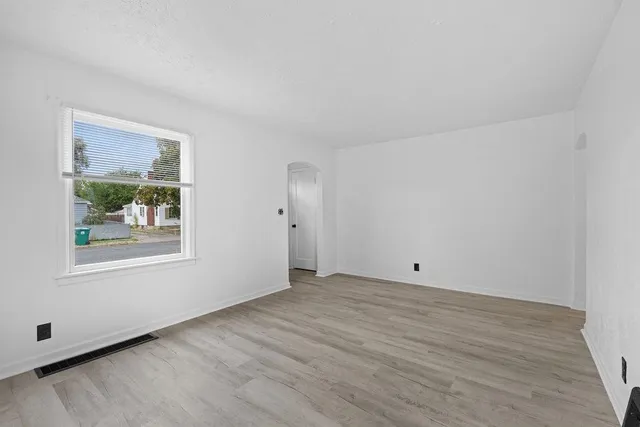 $290,000 | 1318 East Broad Avenue, Spokane, WA 99207