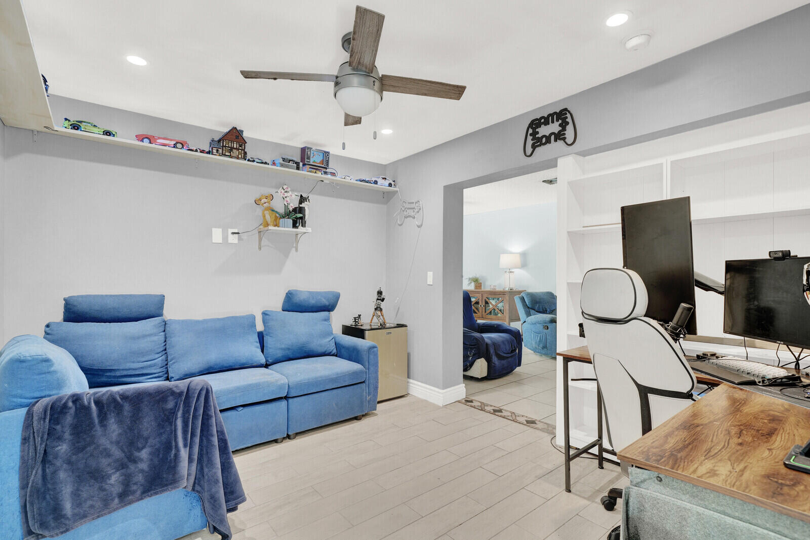 10406 Sleepy Brook Way Boca Raton, FL 33428 - Photo 15 of 36 a living room with furniture