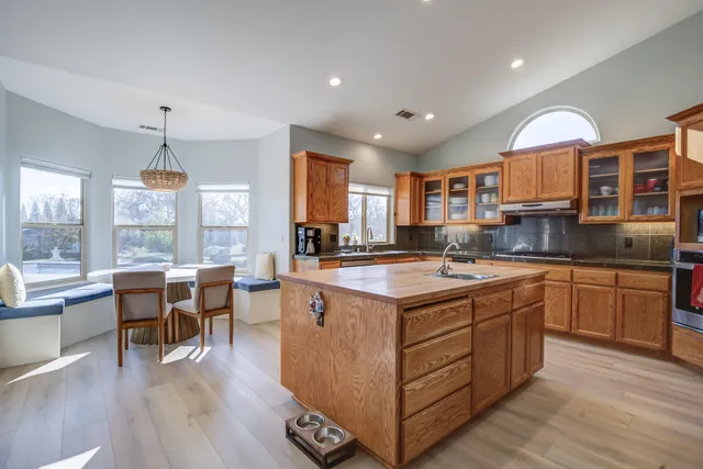 $685,000 | 4105 Winter Green Court, Redding, CA 96001