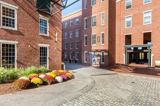 $2,350 | 130 John Street, Unit 242, Lowell, MA 01852