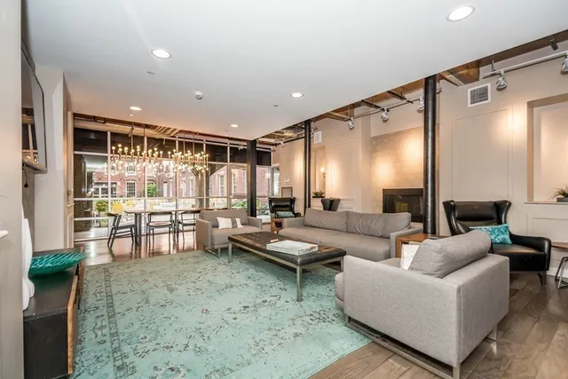 $2,350 | 130 John Street, Unit 242, Lowell, MA 01852