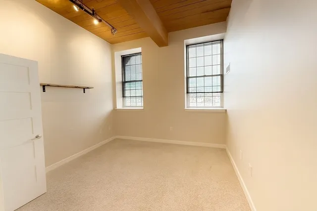 $2,350 | 130 John Street, Unit 242, Lowell, MA 01852