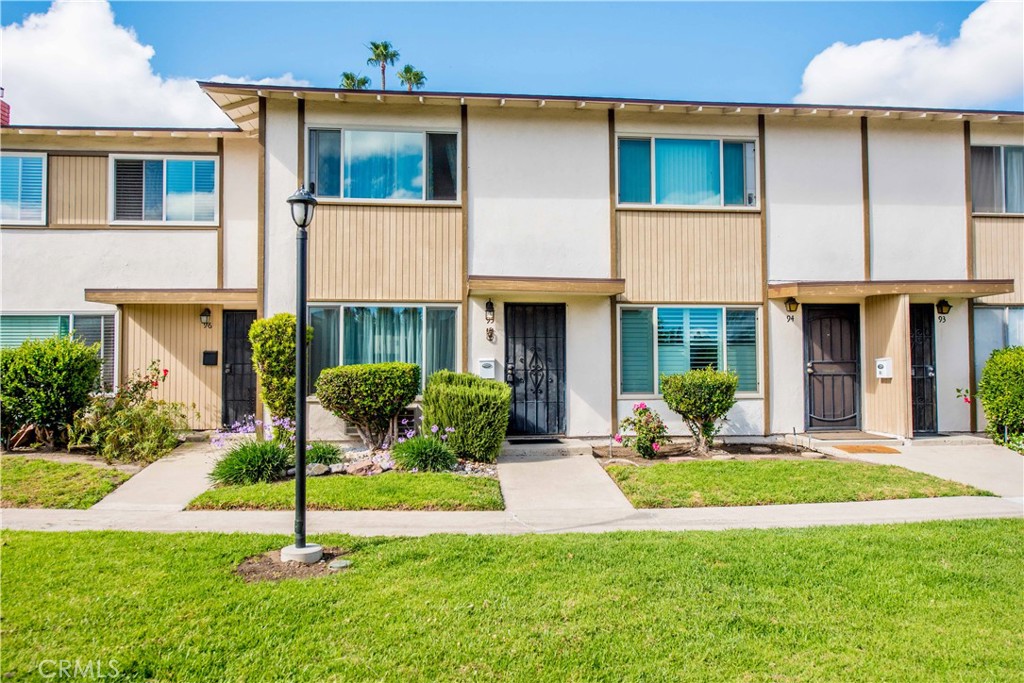 1722 Mitchell, Unit 95 Tustin, CA 92780 - Photo 2 of 23
