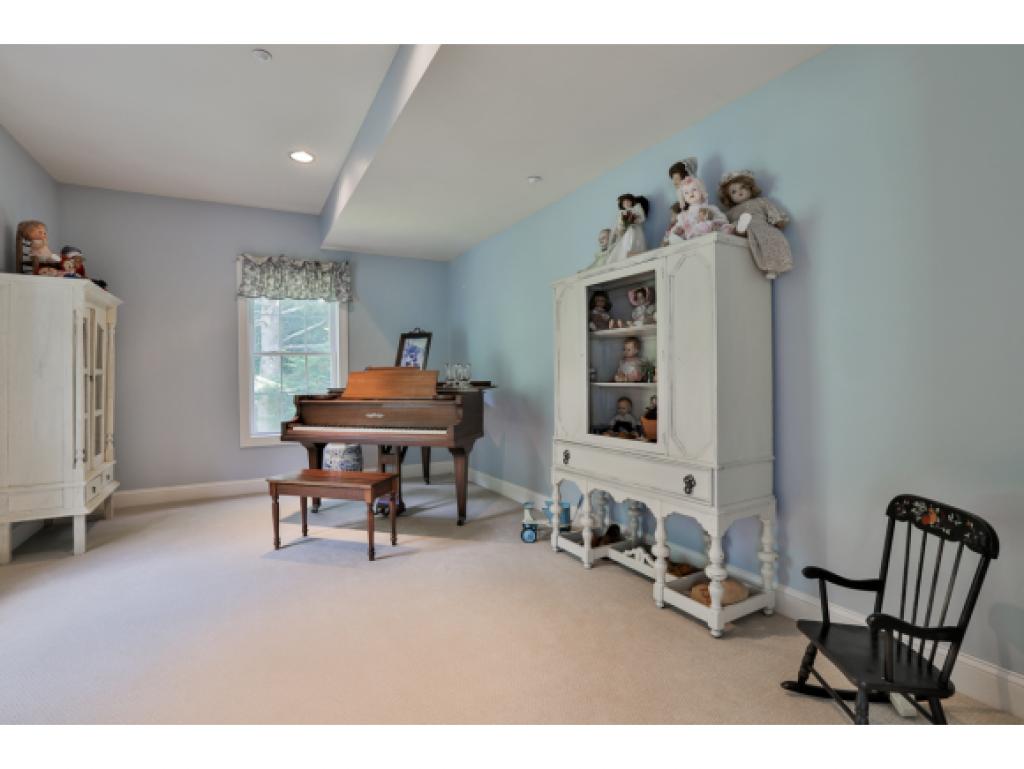 87 Oak Hill Road Brookline, NH 03033 - Photo 33 of 36