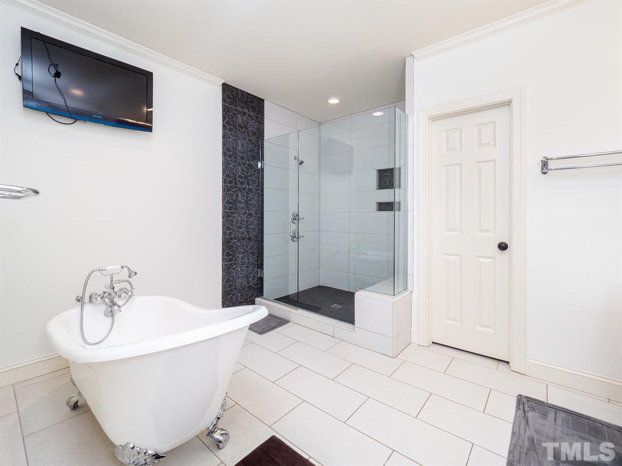 2727 Everett Avenue Raleigh, NC 27607 - Photo 14 of 20