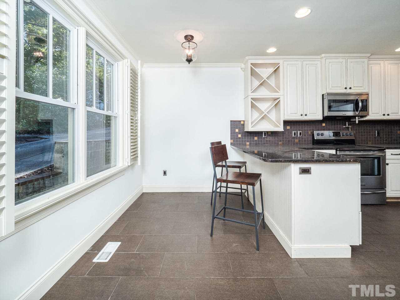 2727 Everett Avenue Raleigh, NC 27607 - Photo 7 of 20