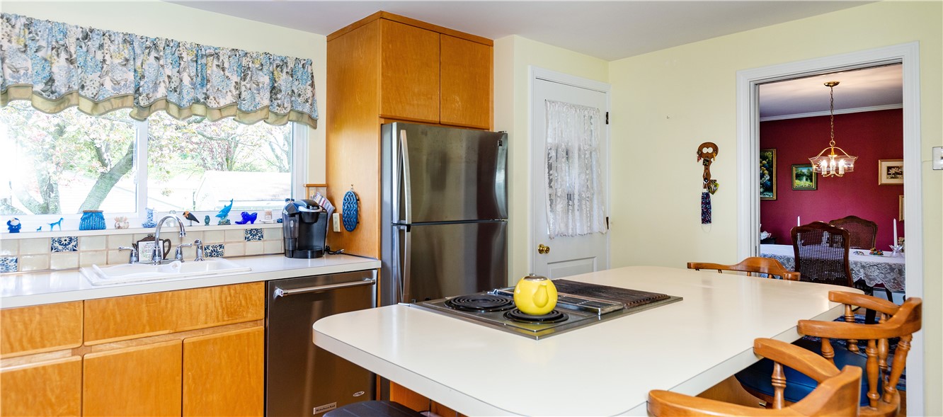 151 Toll Gate Road Warwick, RI 02886 - Photo 14 of 50