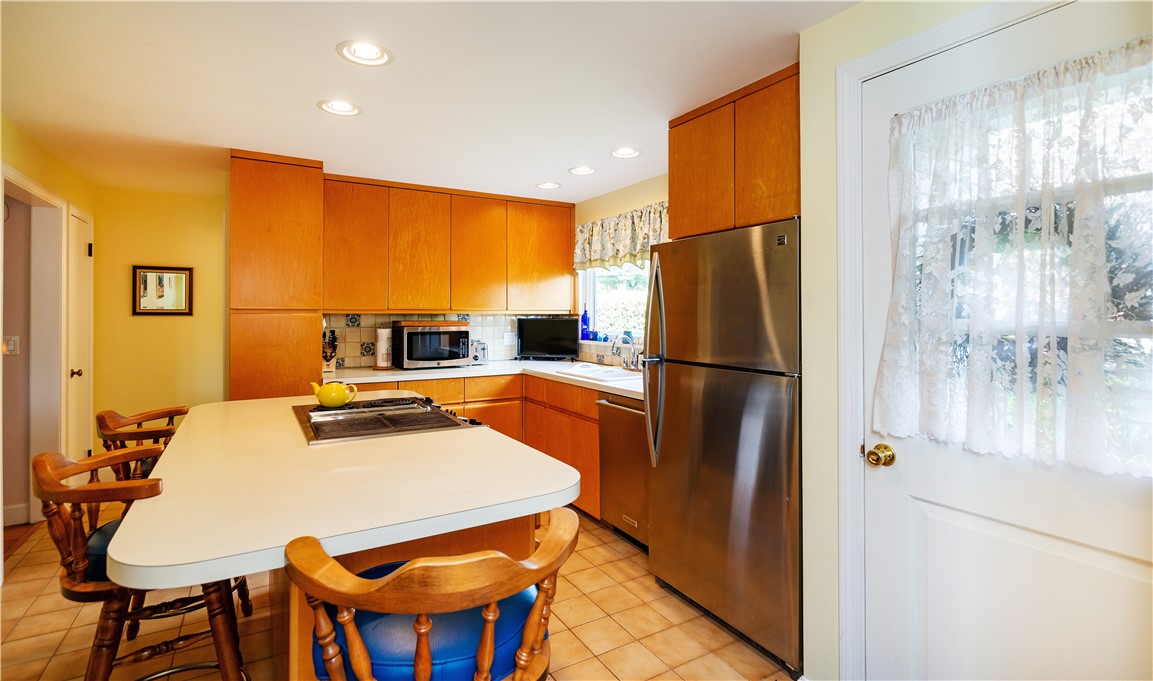 151 Toll Gate Road Warwick, RI 02886 - Photo 17 of 50