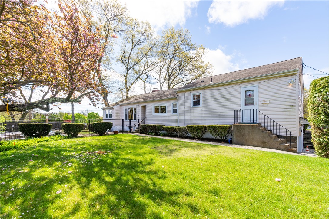 151 Toll Gate Road Warwick, RI 02886 - Photo 39 of 50