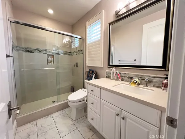 $7,500 | 76 Weston, Irvine, CA 92620