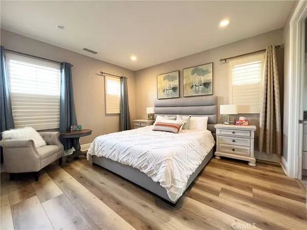 $7,500 | 76 Weston, Irvine, CA 92620