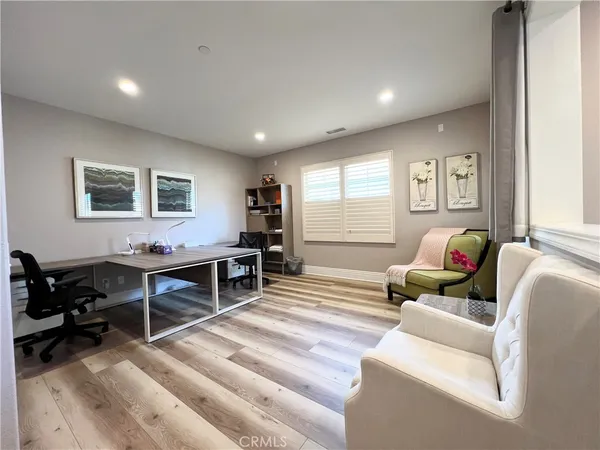 $7,500 | 76 Weston, Irvine, CA 92620