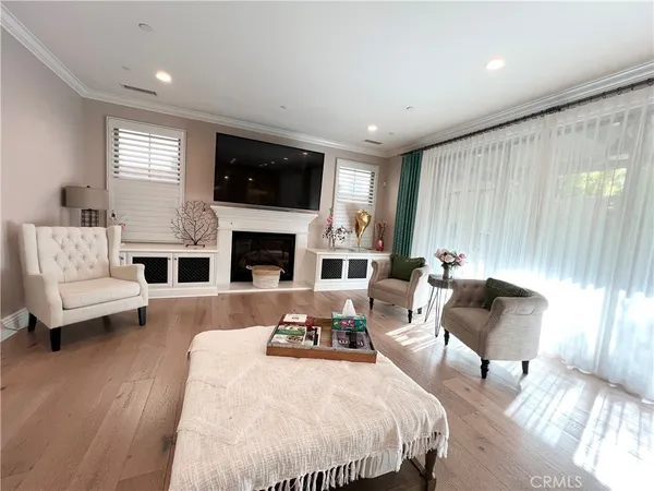 $7,500 | 76 Weston, Irvine, CA 92620