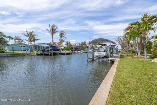 $1,599,000 | 511 Eleuthera Lane, Indian Harbour Beach, FL 32937