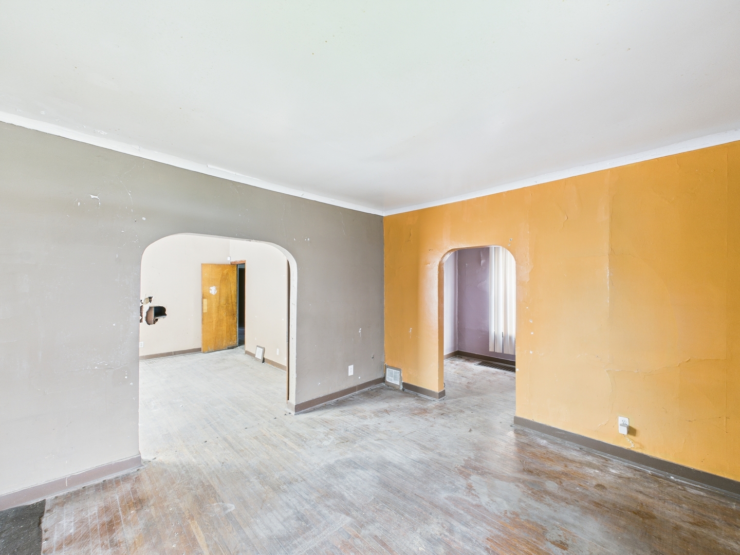 7144 South May Street Chicago, IL 60621 - Photo 4 of 21