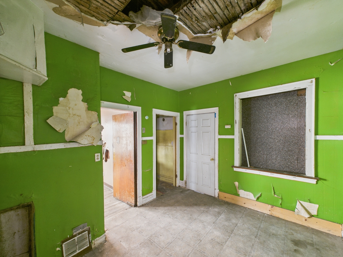 7144 South May Street Chicago, IL 60621 - Photo 8 of 21