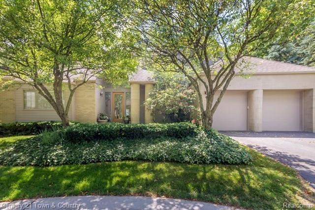 1631 Franklin Road Bloomfield Hills, MI 48302 - Photo 2 of 20