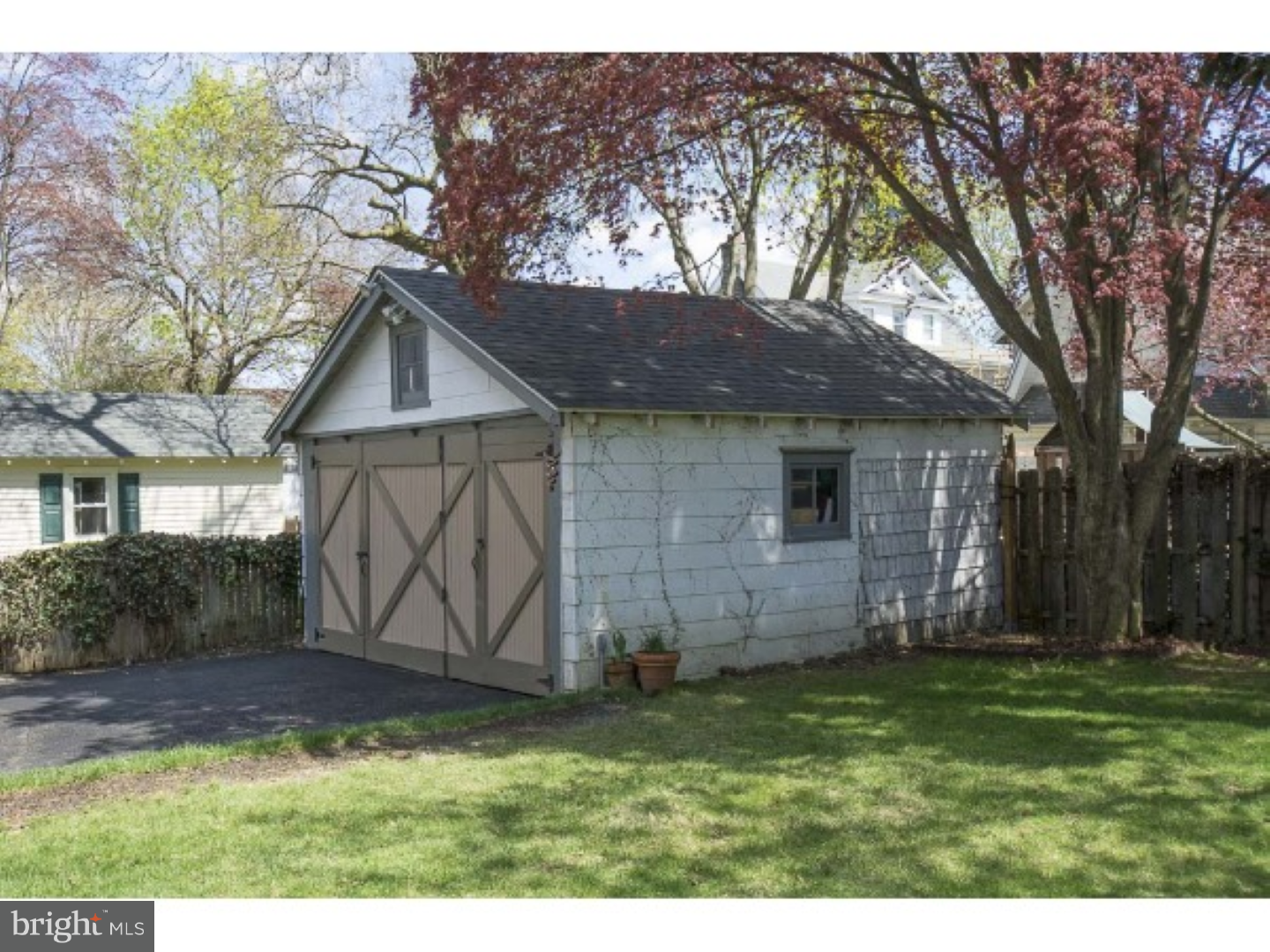 425 Kathmere Road Havertown, PA 19083 - Photo 2 of 25 Garage