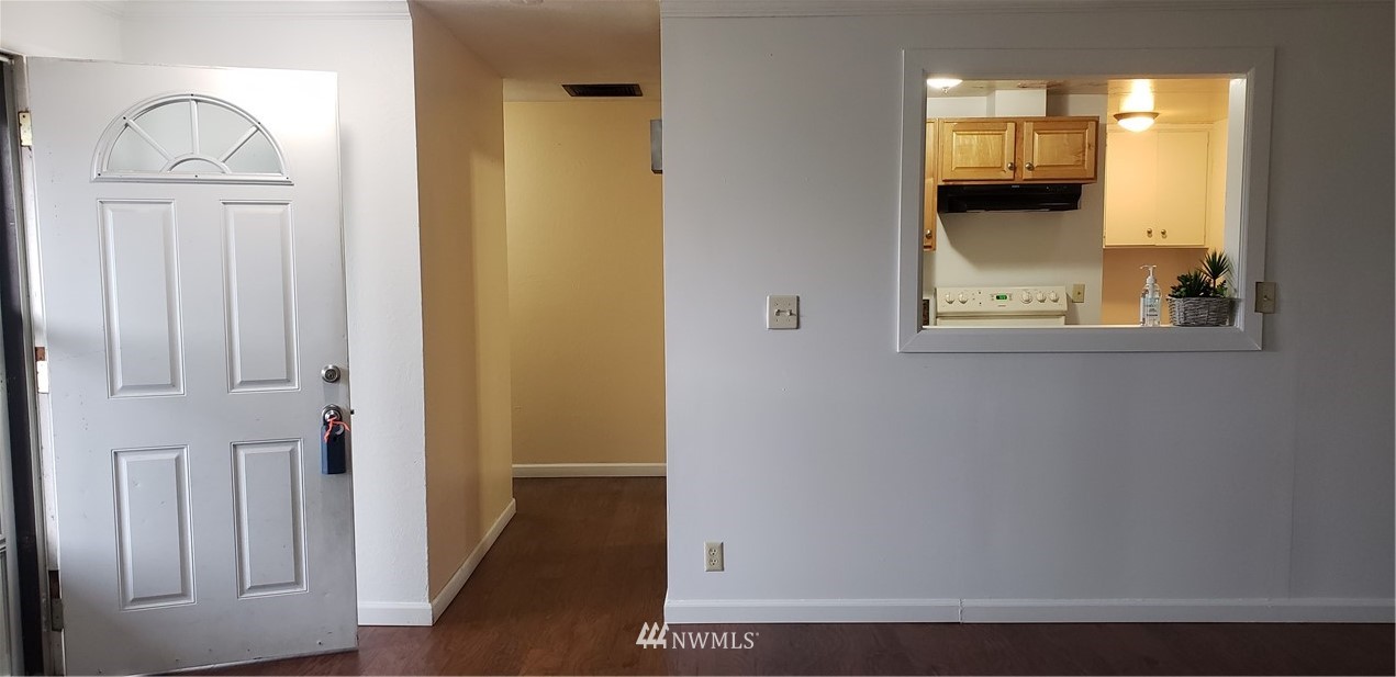 5217 Arrowhead Road Southwest Lakewood, WA 98499 - Photo 6 of 24 Gallery Image 6