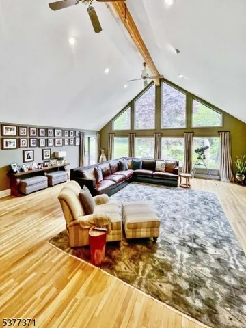 $2,850,000 | 33 Woodfield Lane, Saddle River, NJ 07458