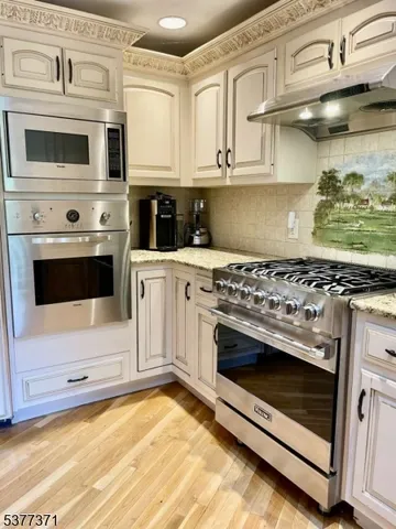 $2,850,000 | 33 Woodfield Lane, Saddle River, NJ 07458