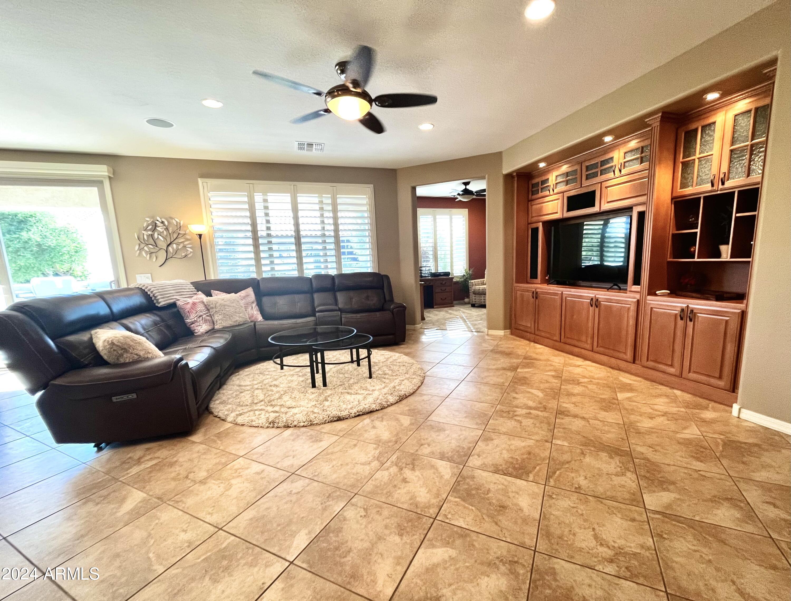 6431 West Sandpiper Way Florence, AZ 85132 - Photo 6 of 43 Fam Rm 2