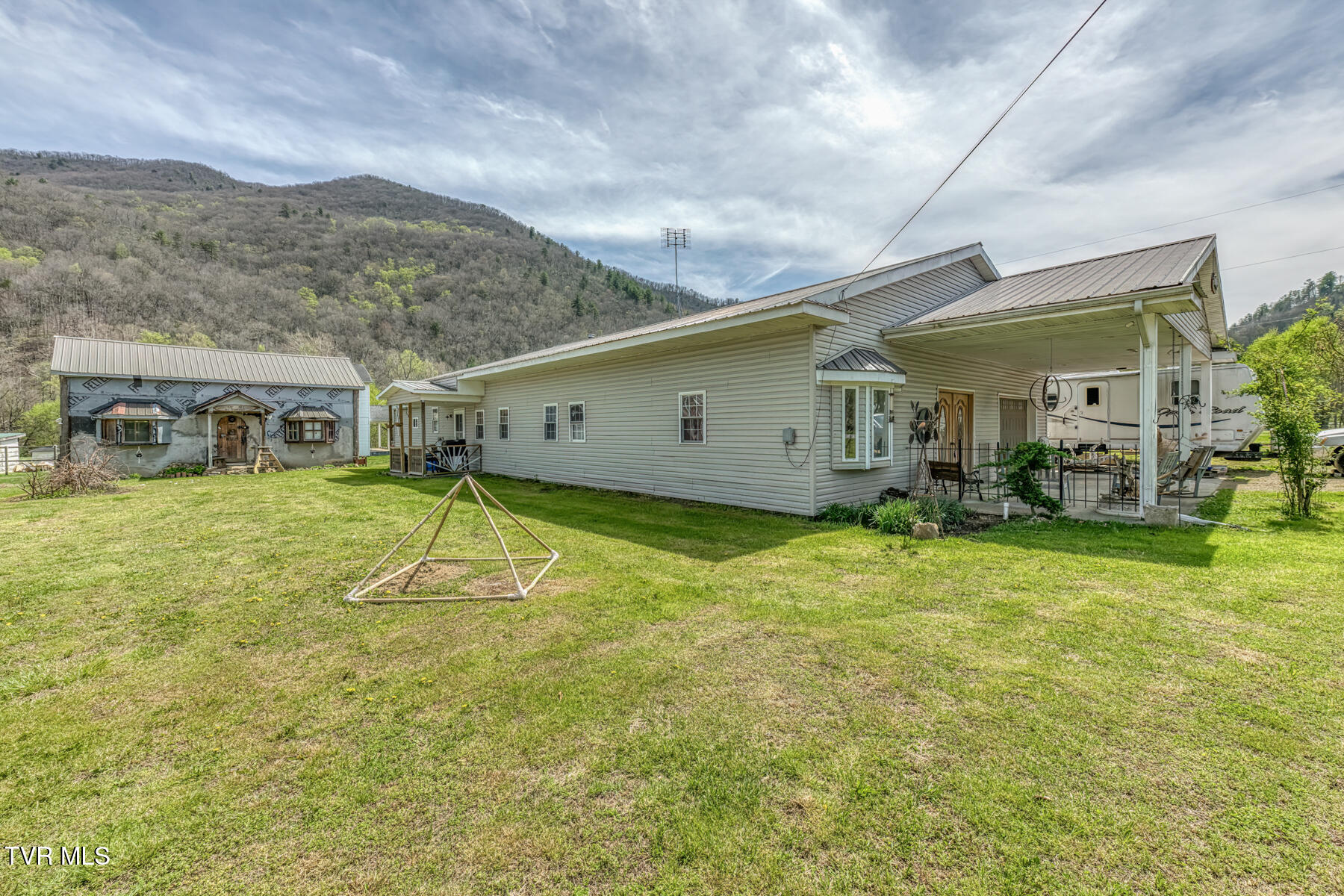1113 Rittertown Road Hampton, TN 37658 - Photo 25 of 32 1113 Rittertown Rd-26