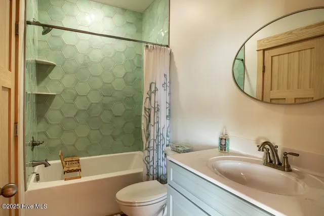 $650,000 | 57169 Pricilla Curve Road, Hatteras, NC 27943