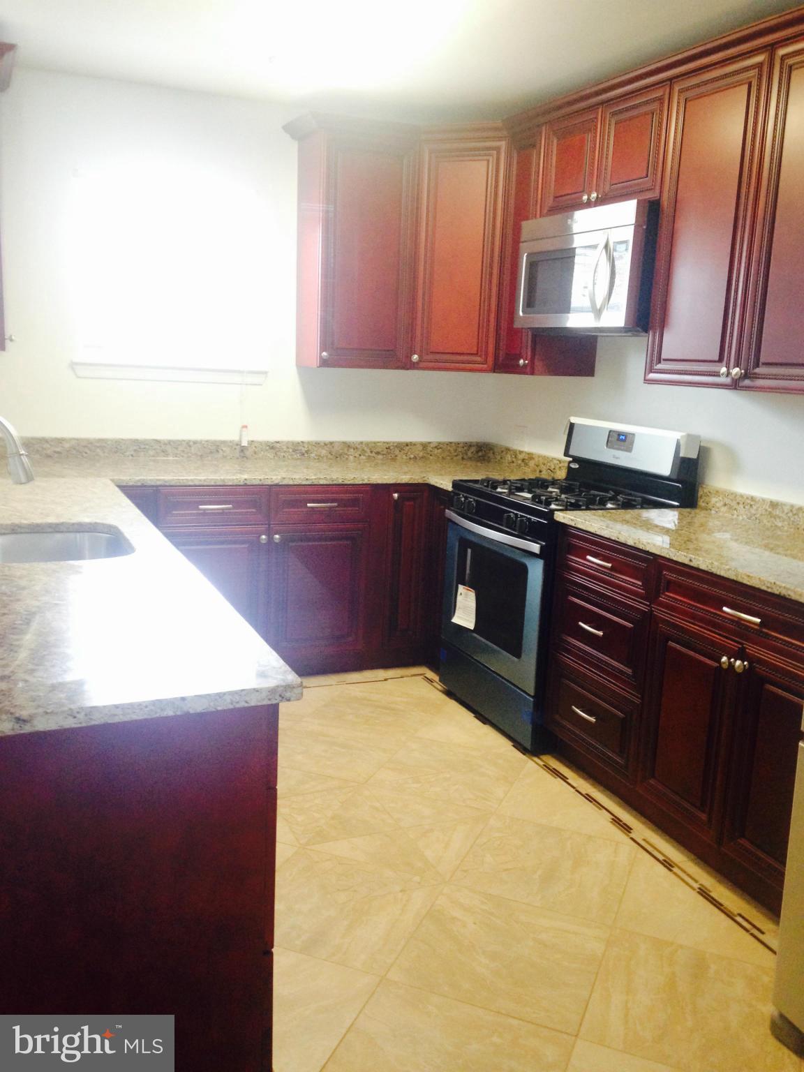 4010 Cedardale Road Baltimore, MD 21215 - Photo 4 of 15 Kitchen