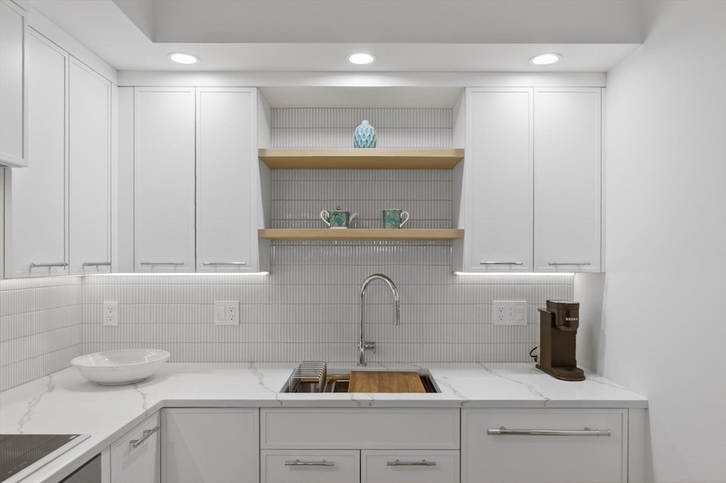 1731 Beacon Street, Unit 114 Brookline, MA 02445 - Photo 5 of 17