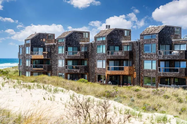 $950,000 | 101 Shell Road, Unit 3, Watsonville, CA 95076