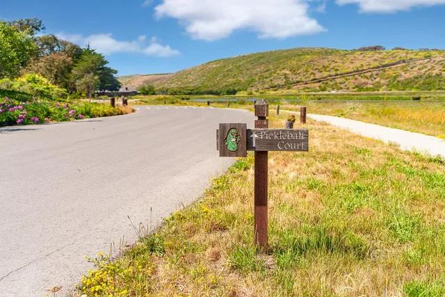 $950,000 | 101 Shell Road, Unit 3, Watsonville, CA 95076