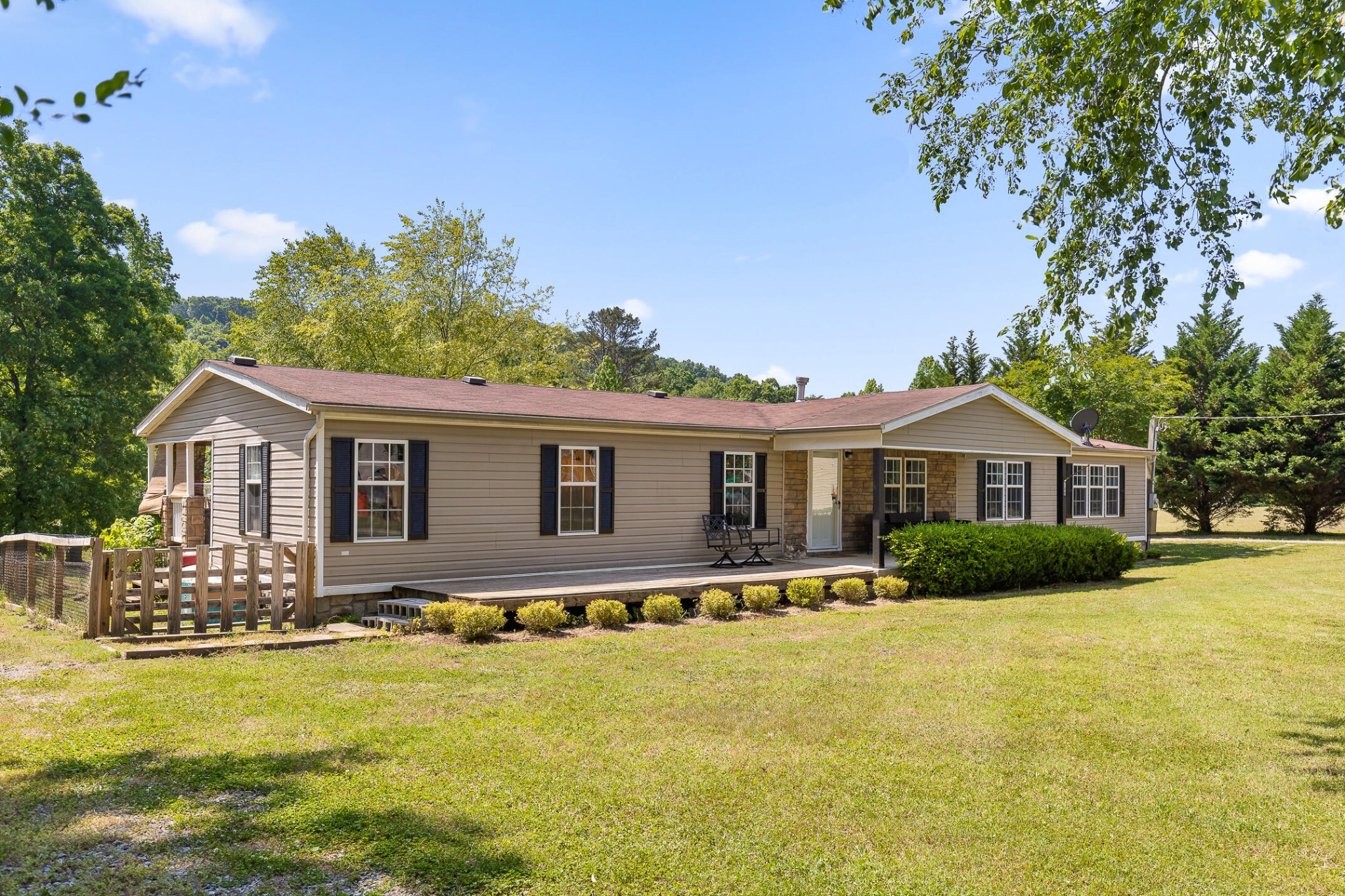 180 Dryman Lane Decatur, TN 37322 - Photo 1 of 50