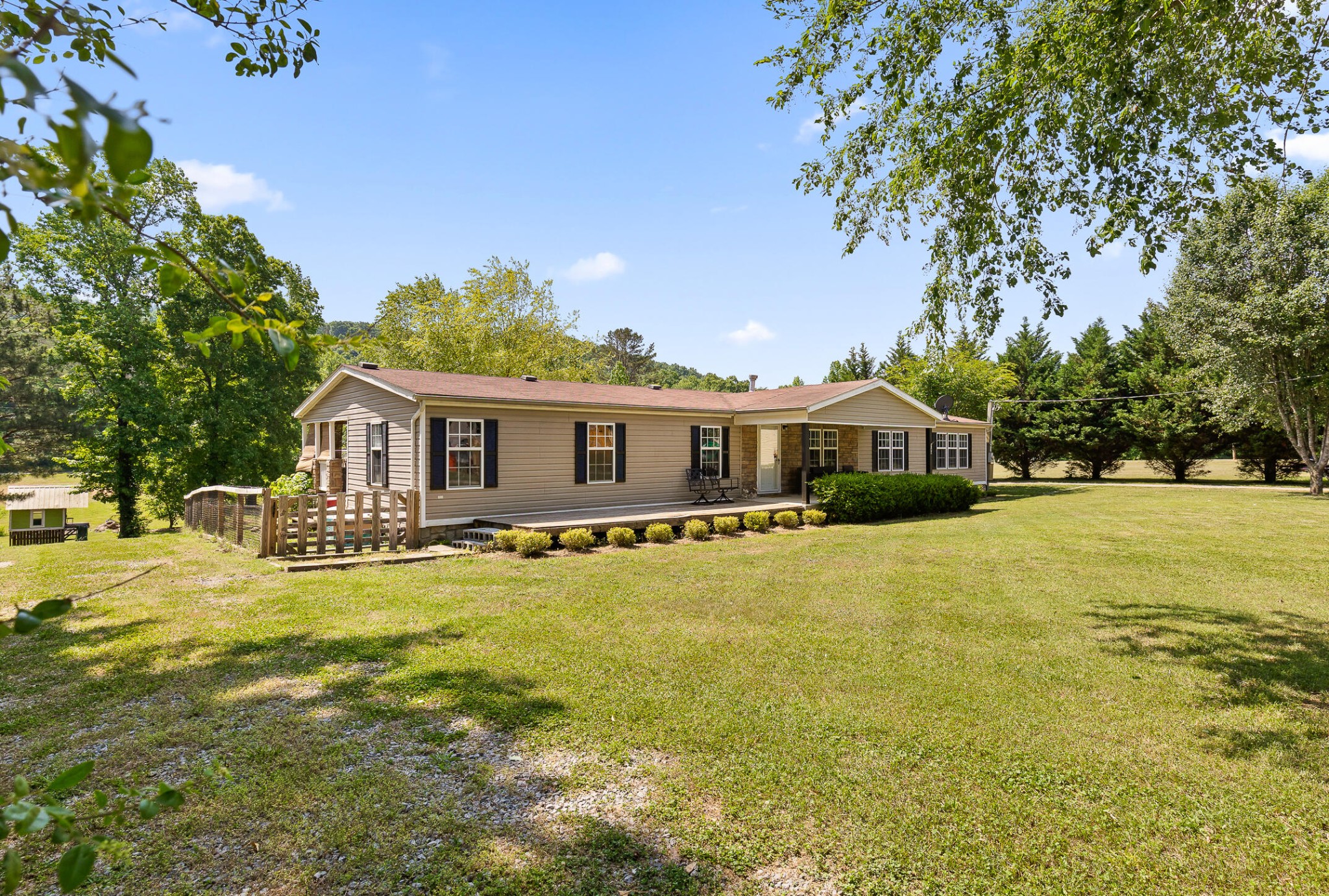 180 Dryman Lane Decatur, TN 37322 - Photo 2 of 50
