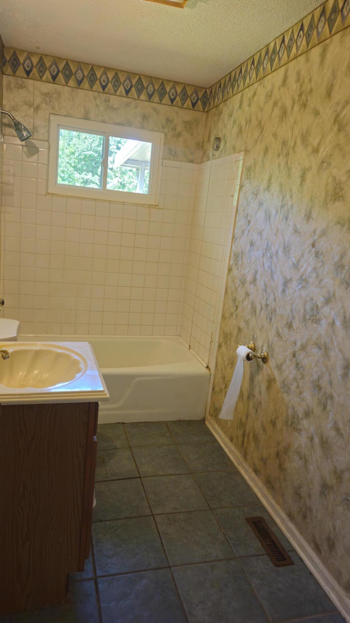 7713 Standifer Gap Road Chattanooga, TN 37421 - Photo 45 of 58 20250630_170231