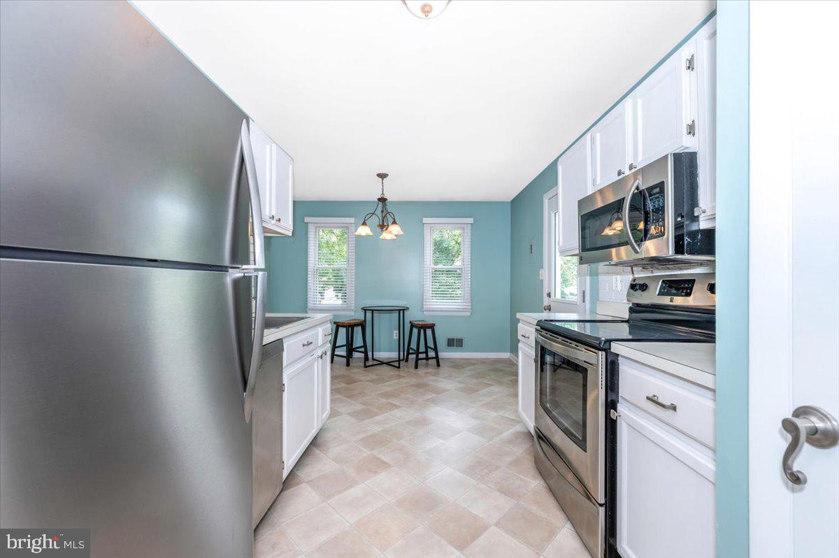 17125 Hoskinson Road Poolesville, MD 20837 - Photo 12 of 60