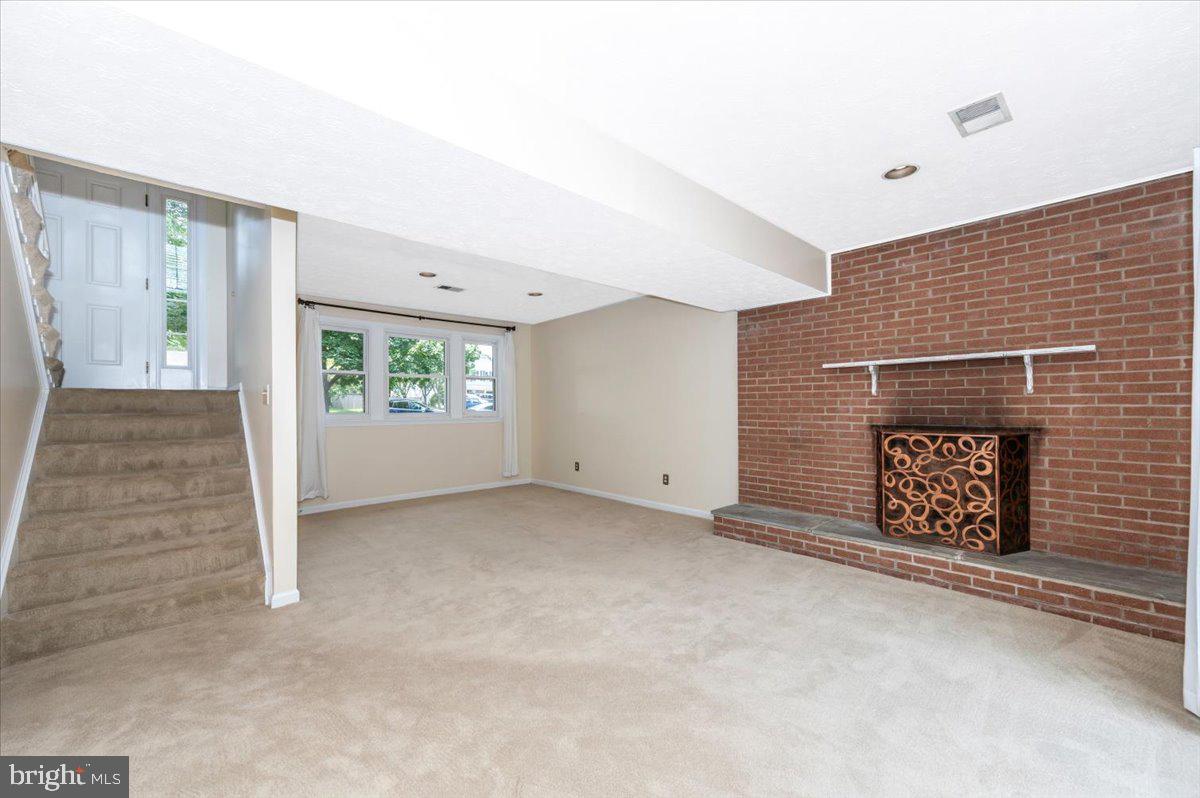 17125 Hoskinson Road Poolesville, MD 20837 - Photo 33 of 60 Lower Level Family Room