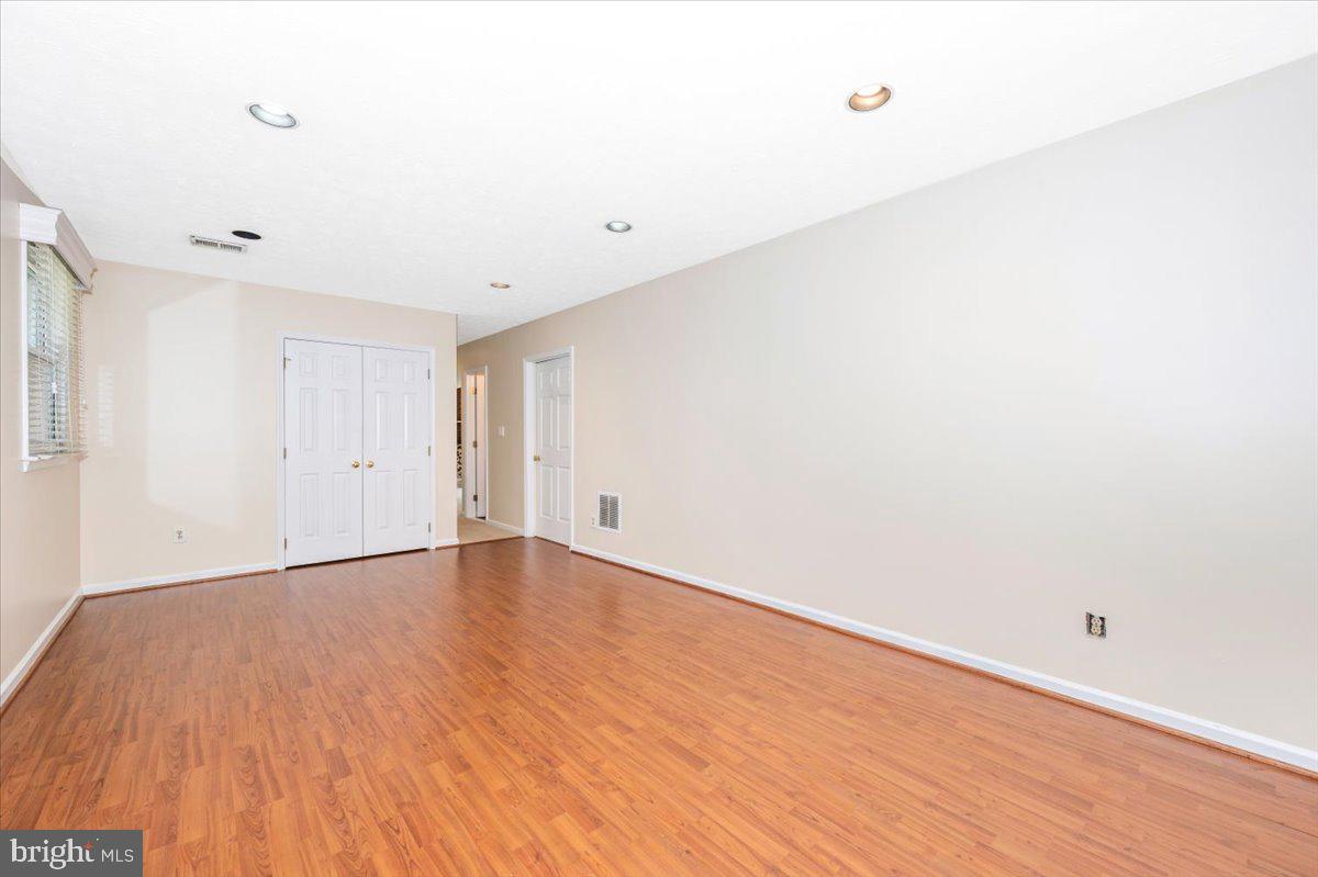 17125 Hoskinson Road Poolesville, MD 20837 - Photo 42 of 60 Even a Playroom / Home School Area