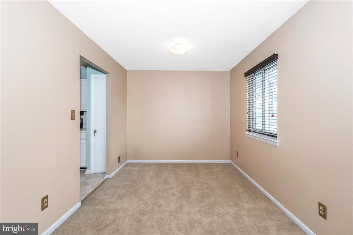 17125 Hoskinson Road Poolesville, MD 20837 - Photo 7 of 60