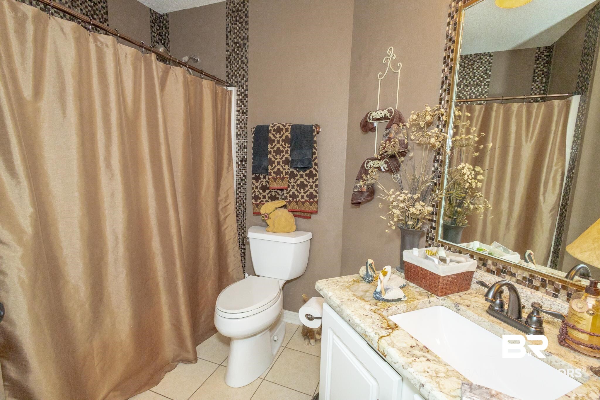 149 Pemberton Loop Fairhope, AL 36532 - Photo 19 of 33 Hall Bath