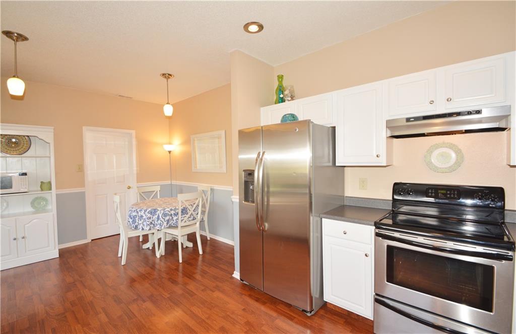 10388 Splendor Way Indianapolis, IN 46234 - Photo 2 of 24 Gallery Image 2