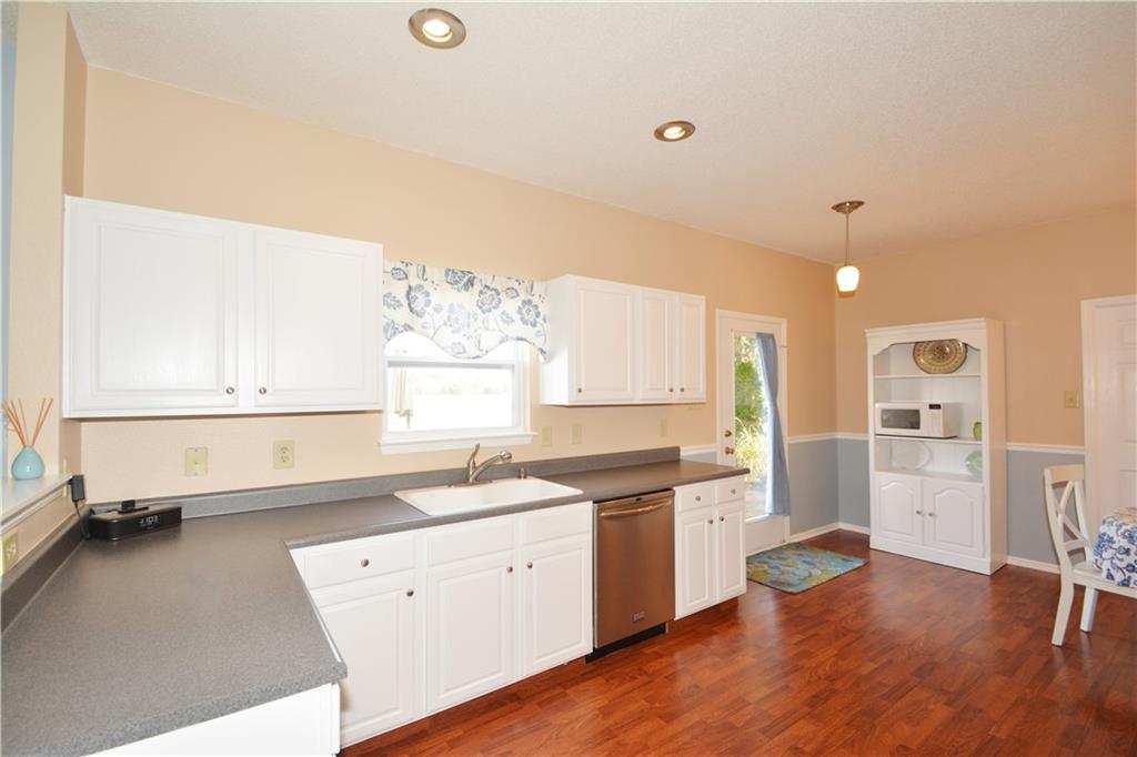 10388 Splendor Way Indianapolis, IN 46234 - Photo 5 of 24 Gallery Image 5
